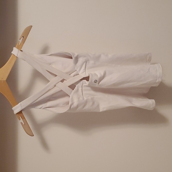 Lululemon athletica Enhearten Tank, built in bra. White. Women size 6. - Picture 3 of 12